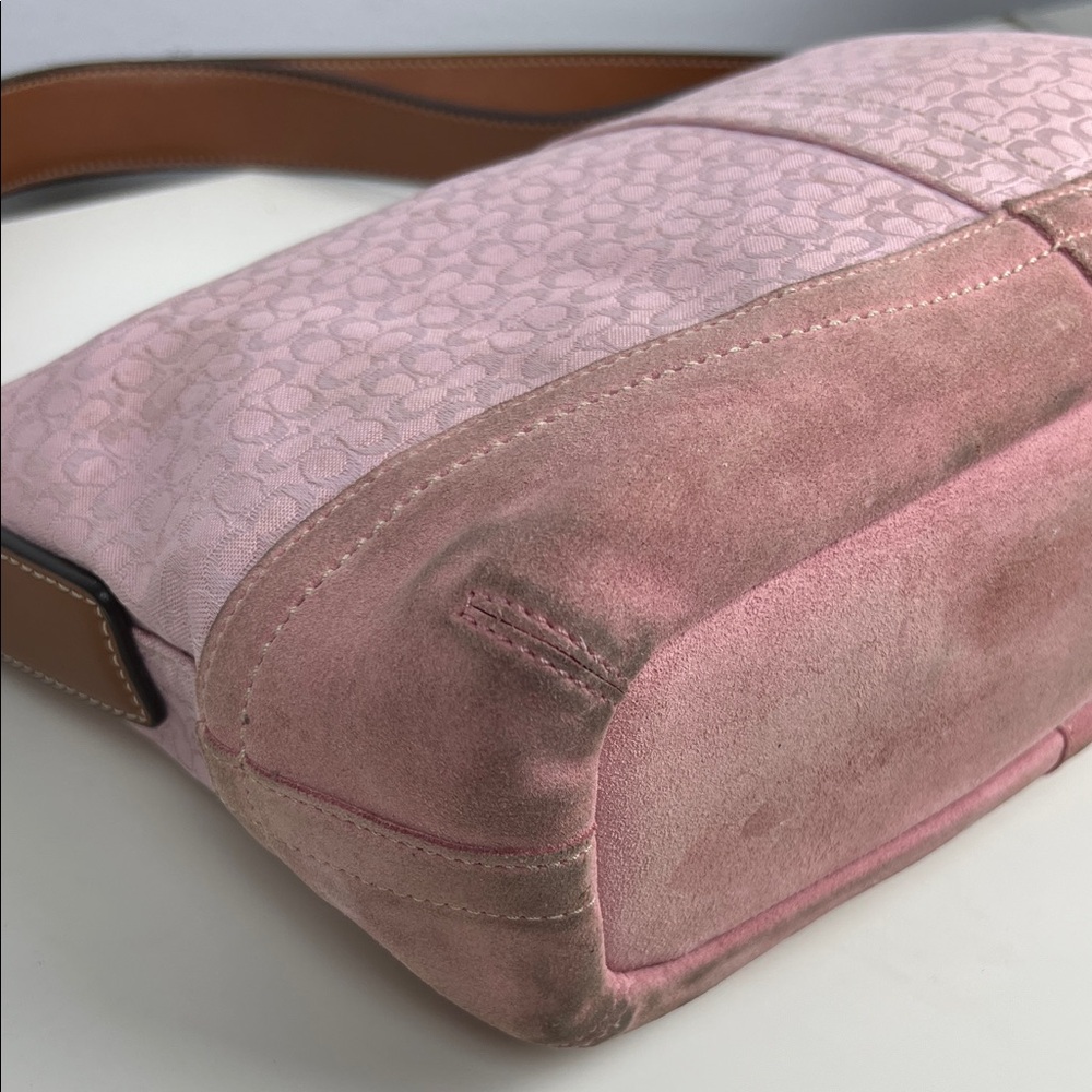 Coach Y2K Baby Pink Signature Monogram Suede Jacquard Hobo Shoulder Bag F10945 - Picture 4 of 16